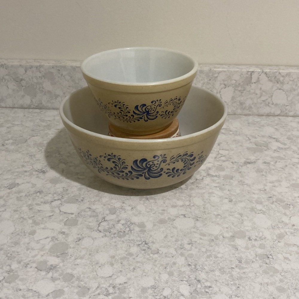 Vintage Pyrex Homestead pattern nesting bowls - Picture 15 of 15